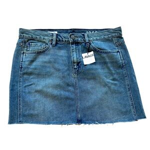 Gap | 1969 - 5 pocket Medium Wash Cut off Denim Skirt NWT Size 10